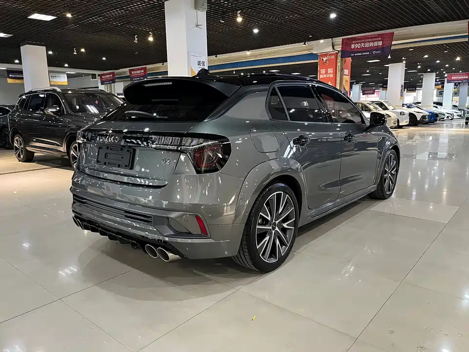 Lynk & Co 02 Hatchback