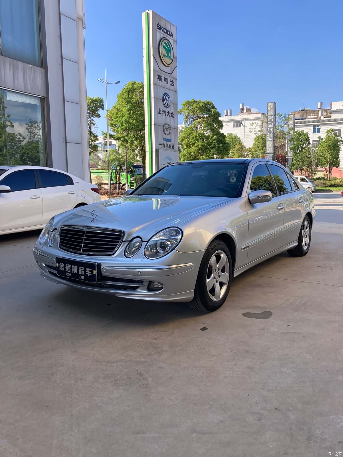 Mercedes-Benz E-Class, 2006 3