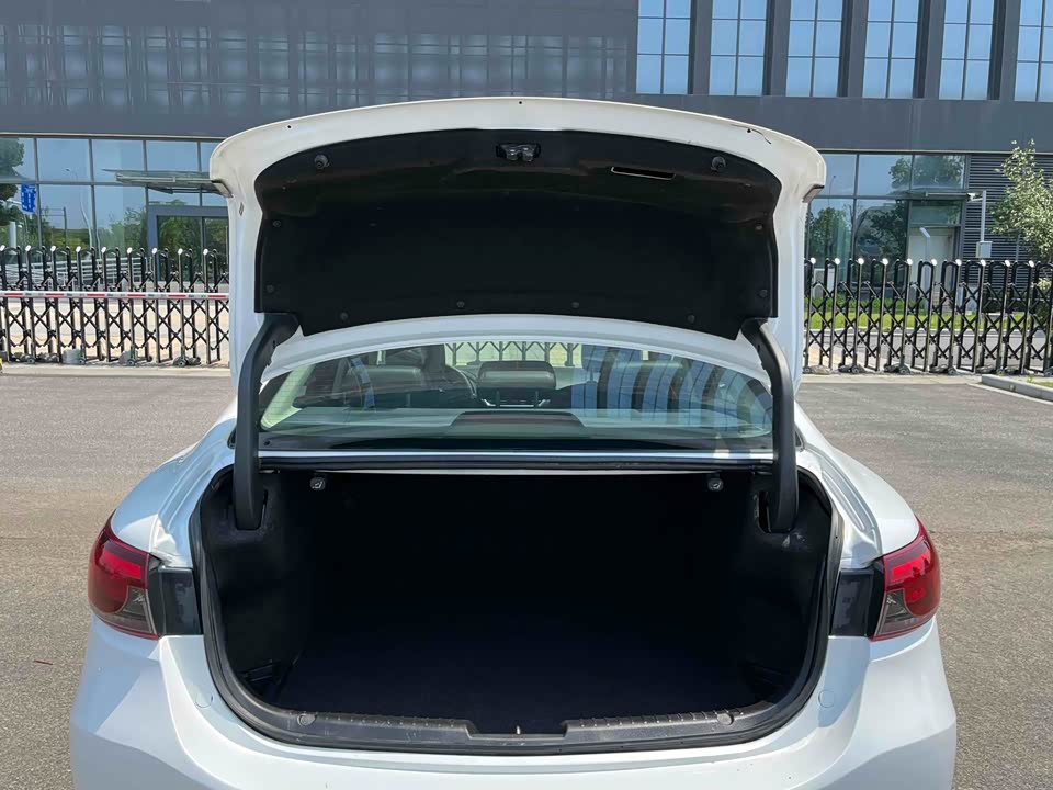 Mazda Atez Mazda Atez