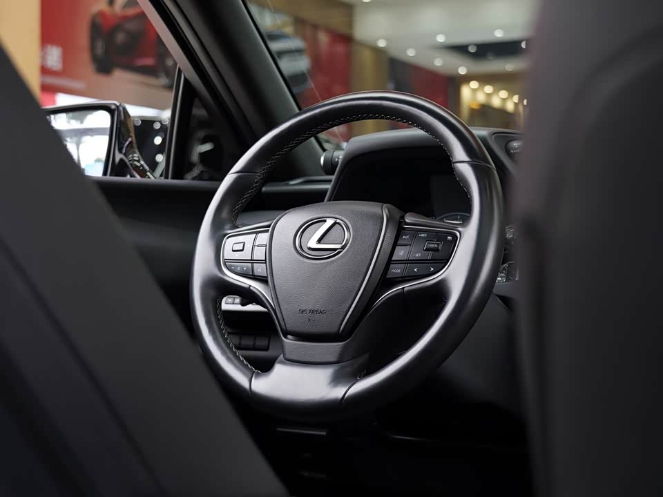 Lexus UX Lexus UX