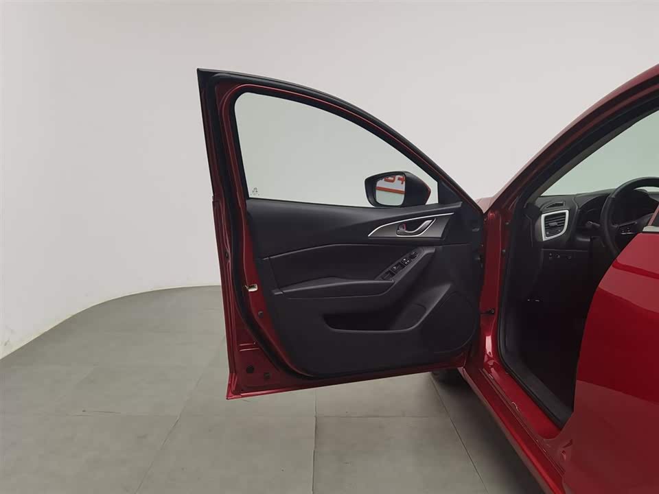 Mazda 3 Angkesaila