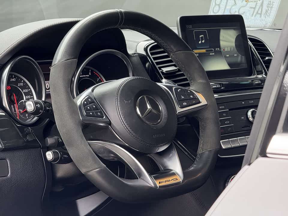 Mercedes-Benz GLS AMG Mercedes-Benz GLS AMG