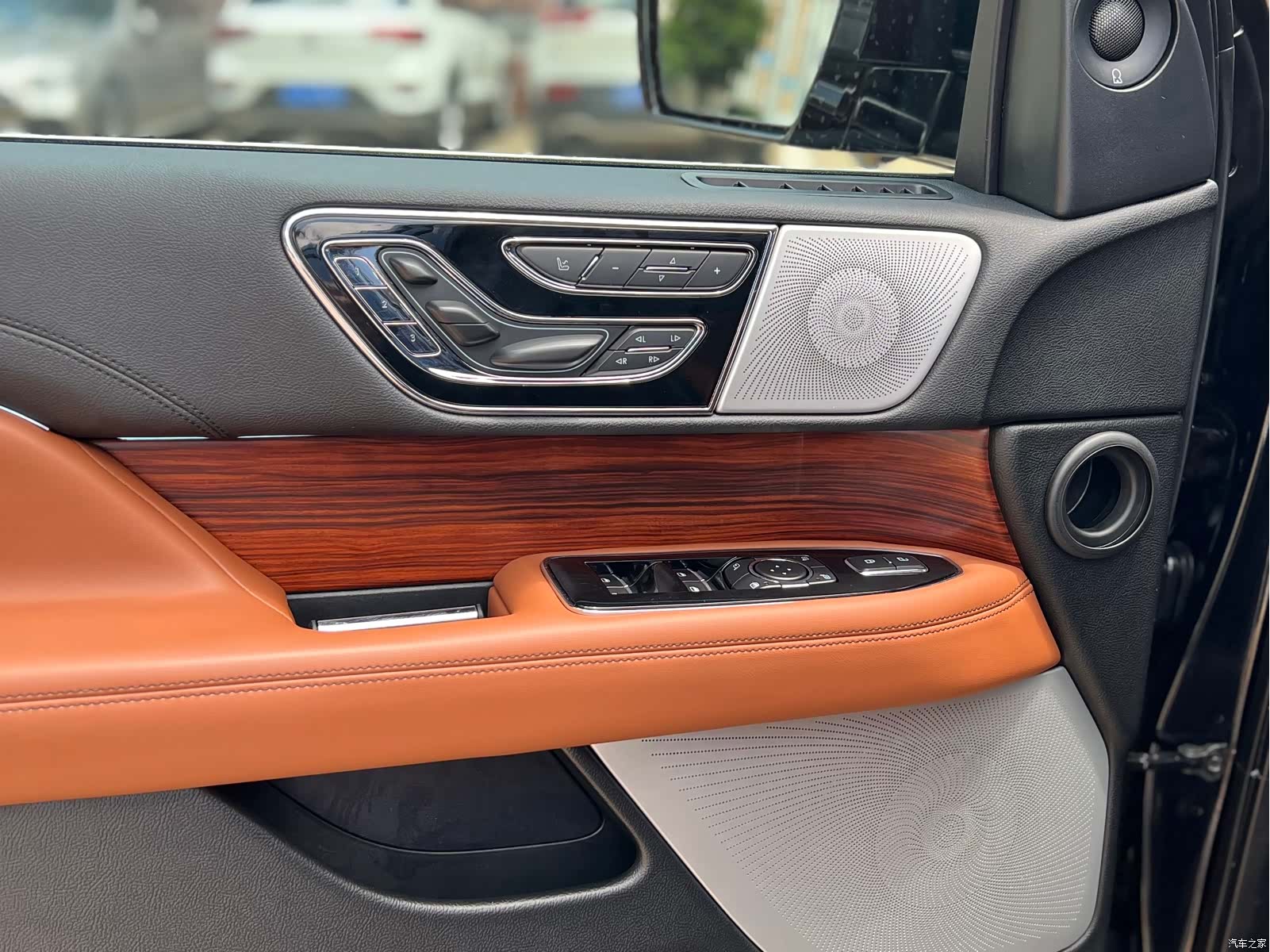 Lincoln Navigator, 2019 10