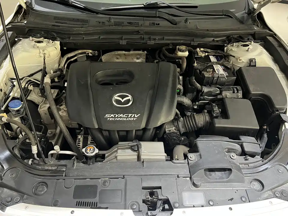 Mazda 3 Angkesaila