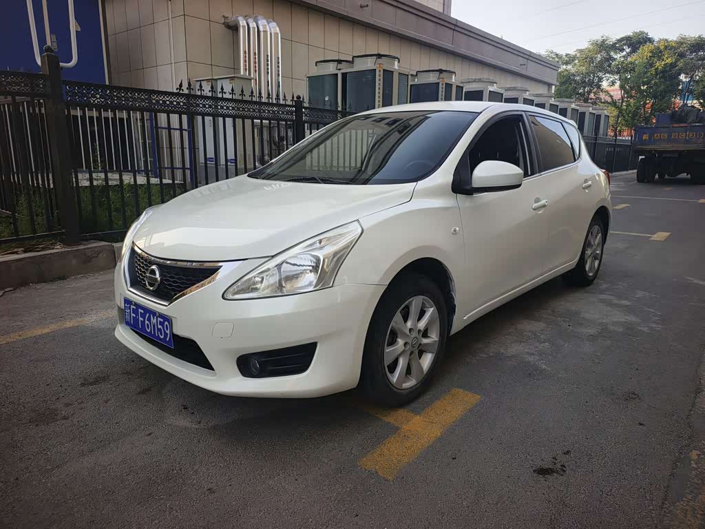 Nissan TIIDA