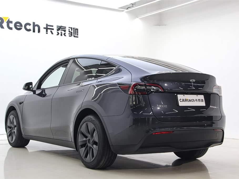 Tesla Model Y Tesla Model Y