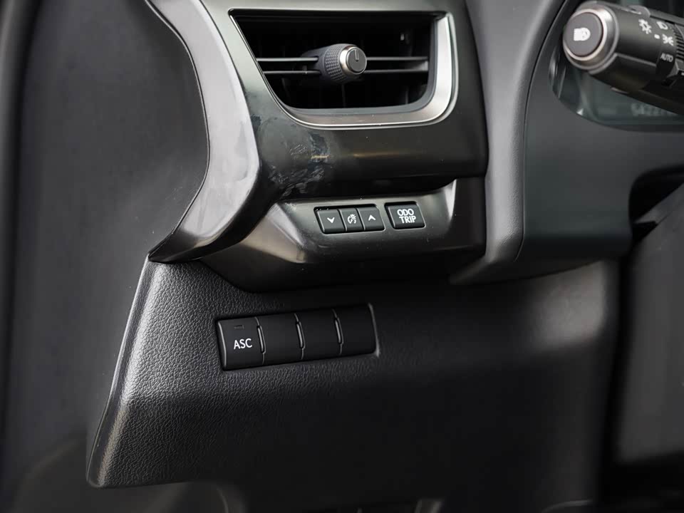 Lexus UX Lexus UX