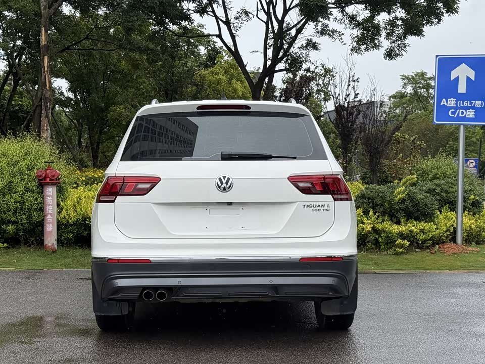 Volkswagen Tiguan L