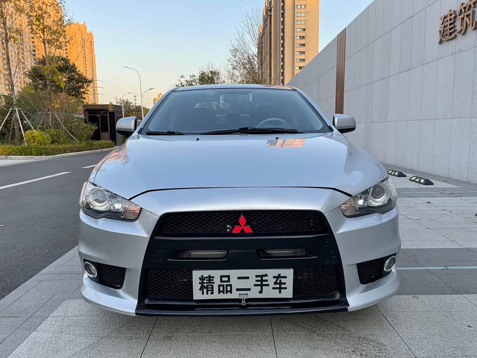Mitsubishi Lancer