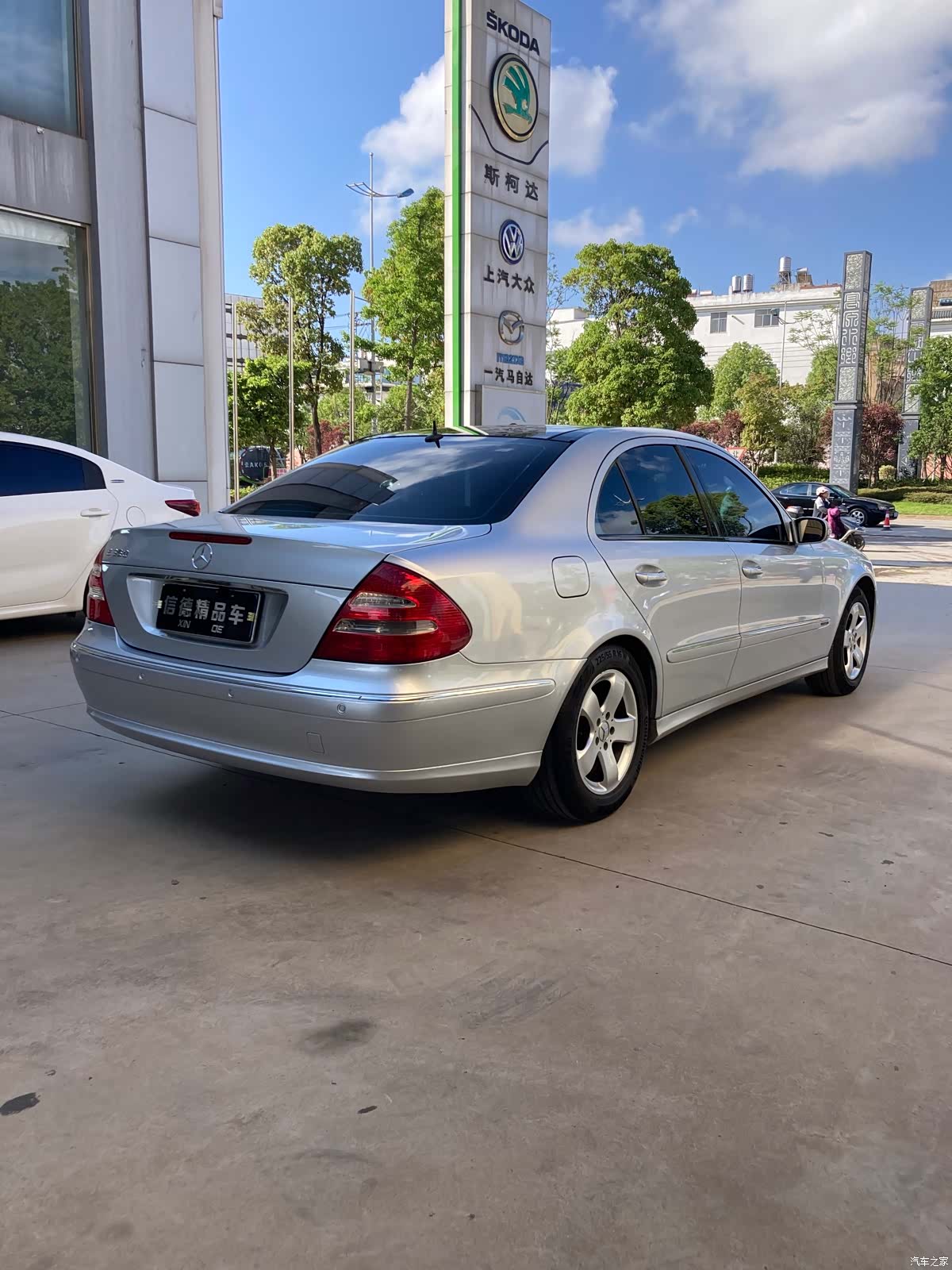 Mercedes-Benz E-Class, 2006 8