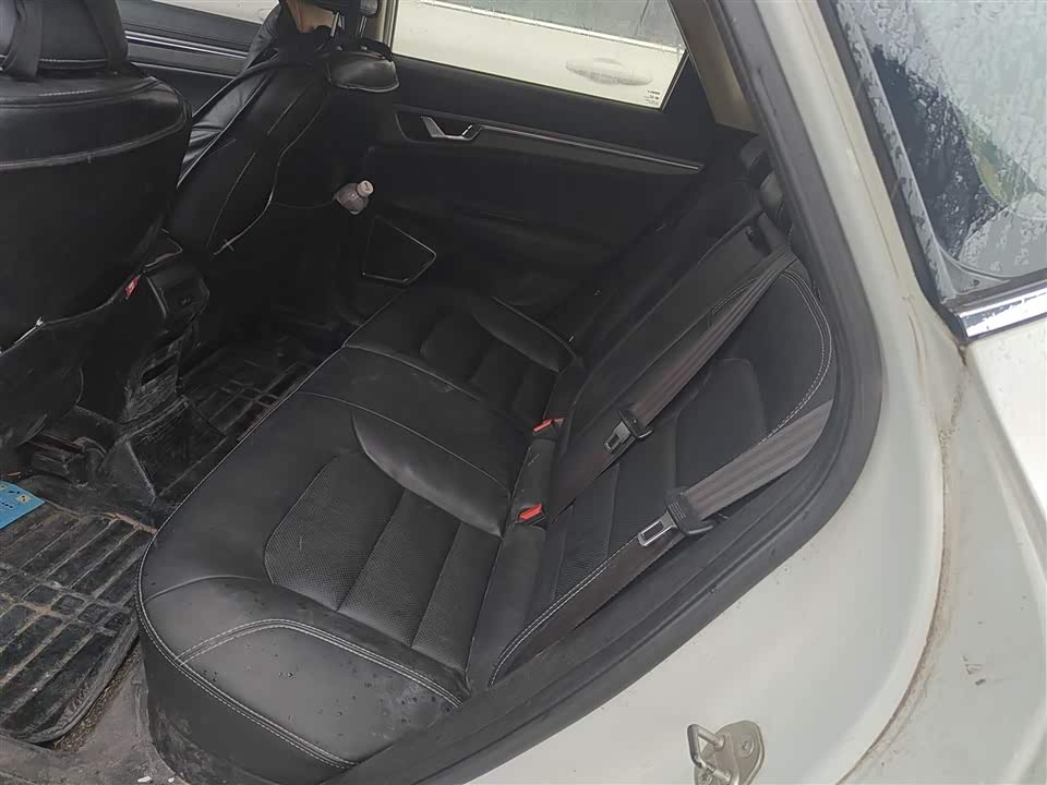 Geely Emgrand GS