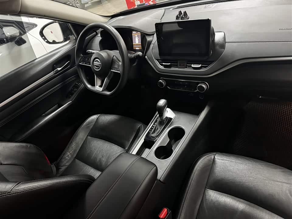 Nissan Teana Nissan Teana
