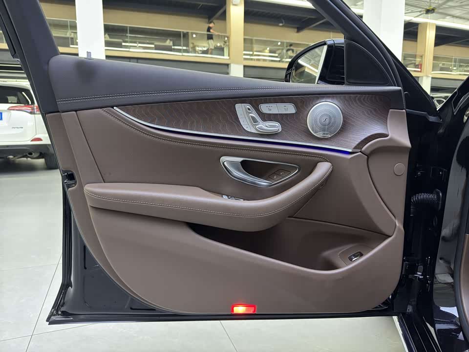 Mercedes-Benz E-class Mercedes-Benz E-class