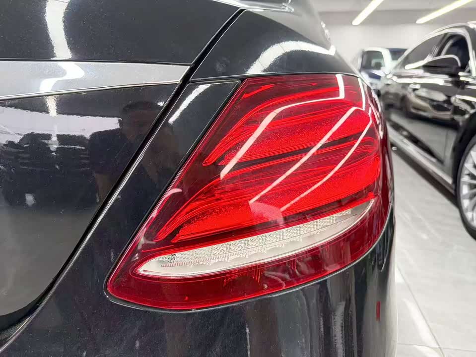 Mercedes-Benz E-class Mercedes-Benz E-class