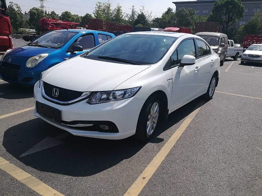 思域2014款 1.8l 自动舒适版