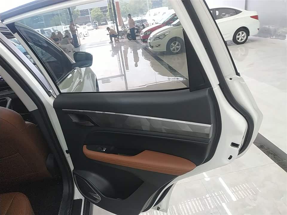 Geely Vision X6