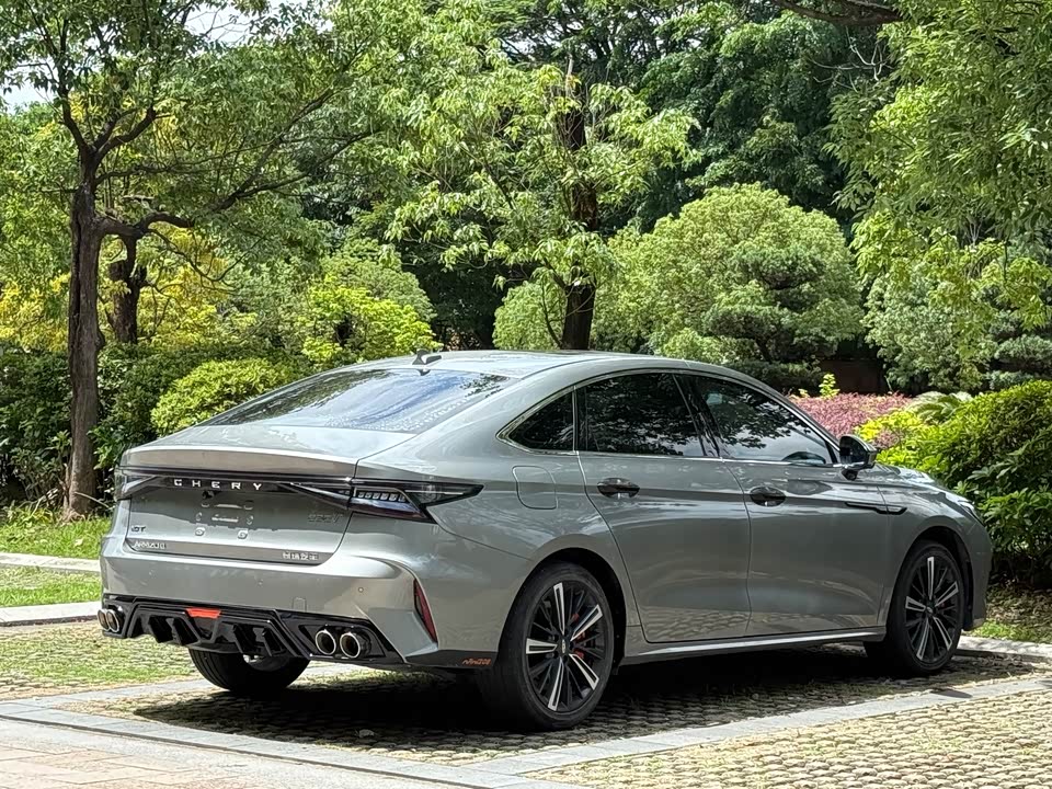 Chery Arrizo 8