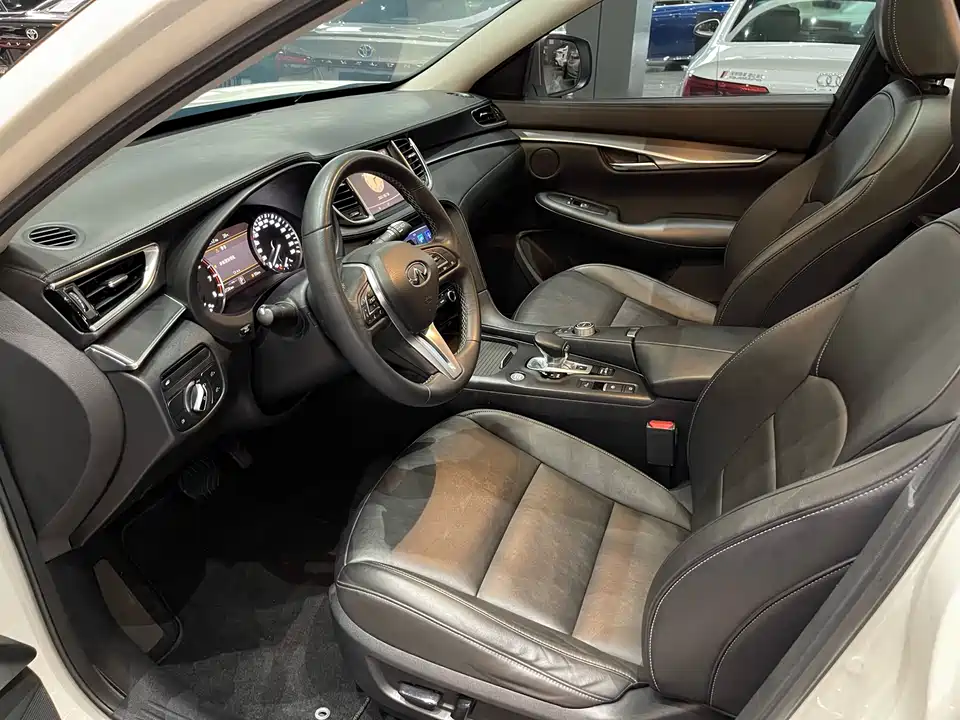 Infiniti QX50