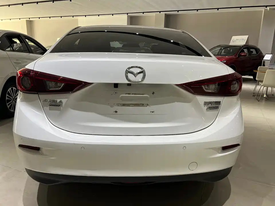 Mazda 3 Angkesaila