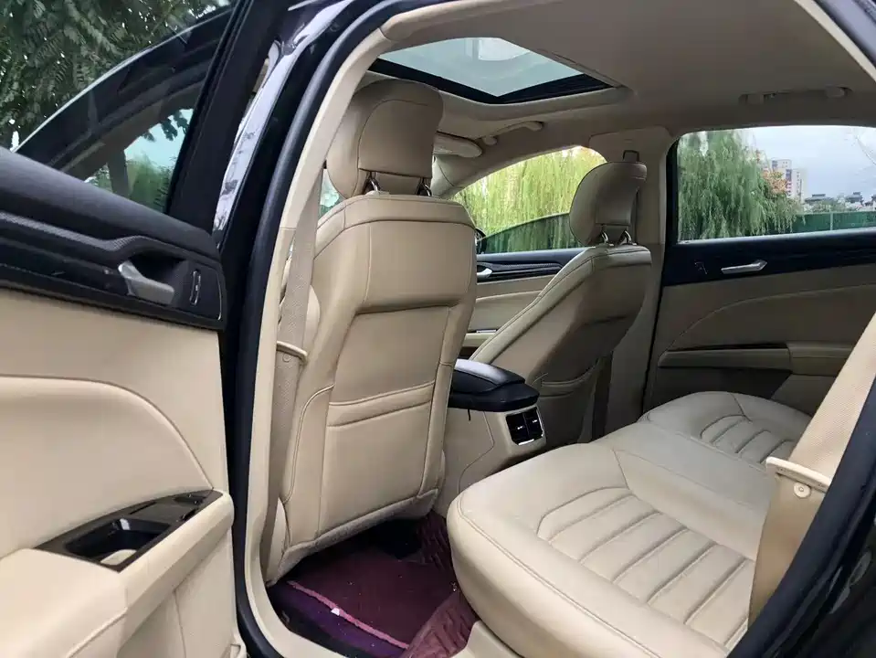Ford Mondeo Ford Mondeo