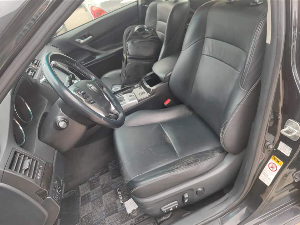 Toyota Reiz Toyota Reiz