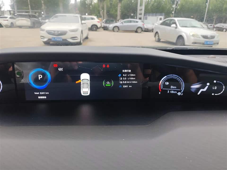 Changan UNI-V Smart iDD Changan UNI-V Smart iDD