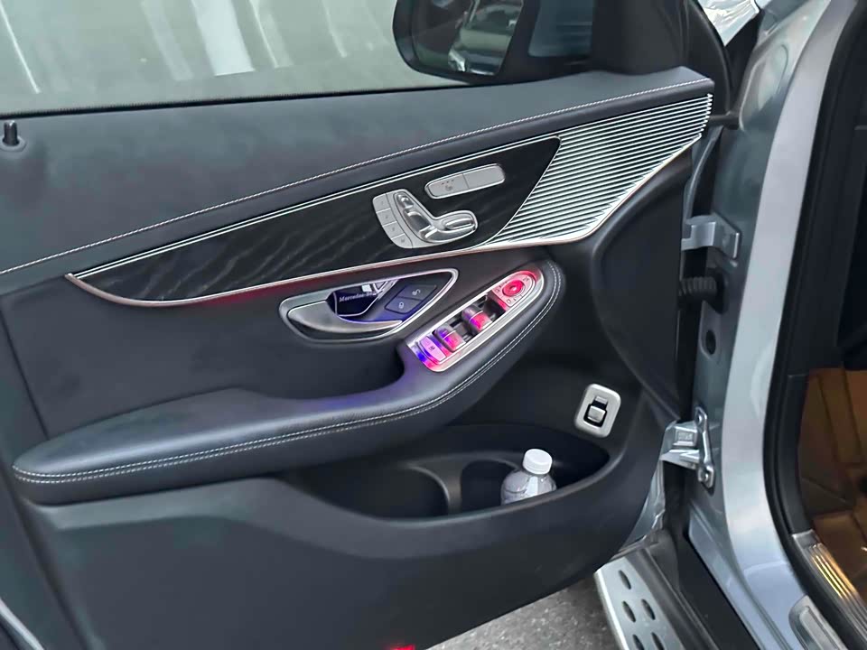 Mercedes-Benz EQC Mercedes-Benz EQC
