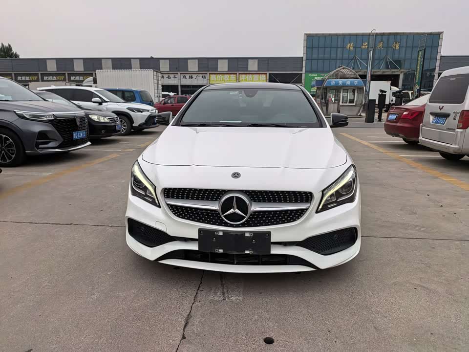 Mercedes-Benz CLA