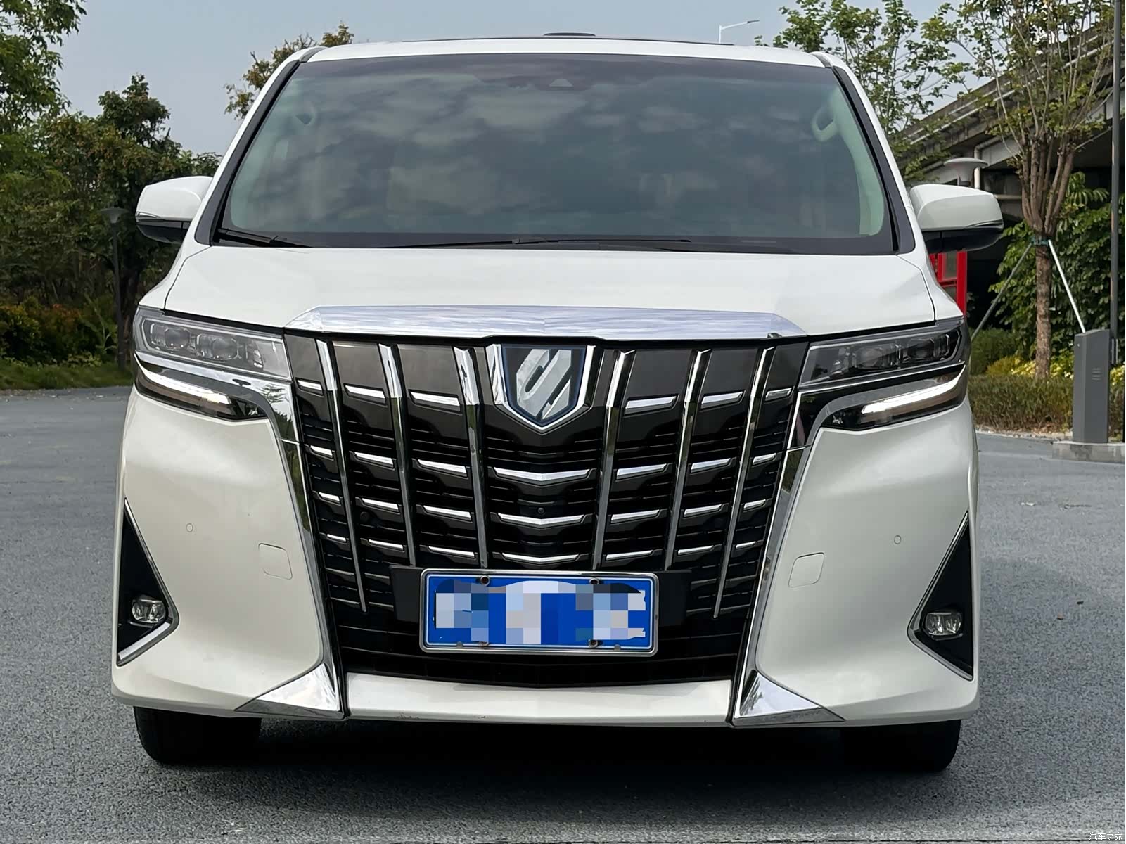 Toyota Alphard, 2021 2