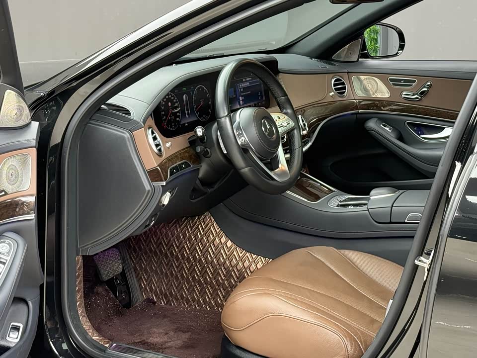 Mercedes-Benz S-class Mercedes-Benz S-class