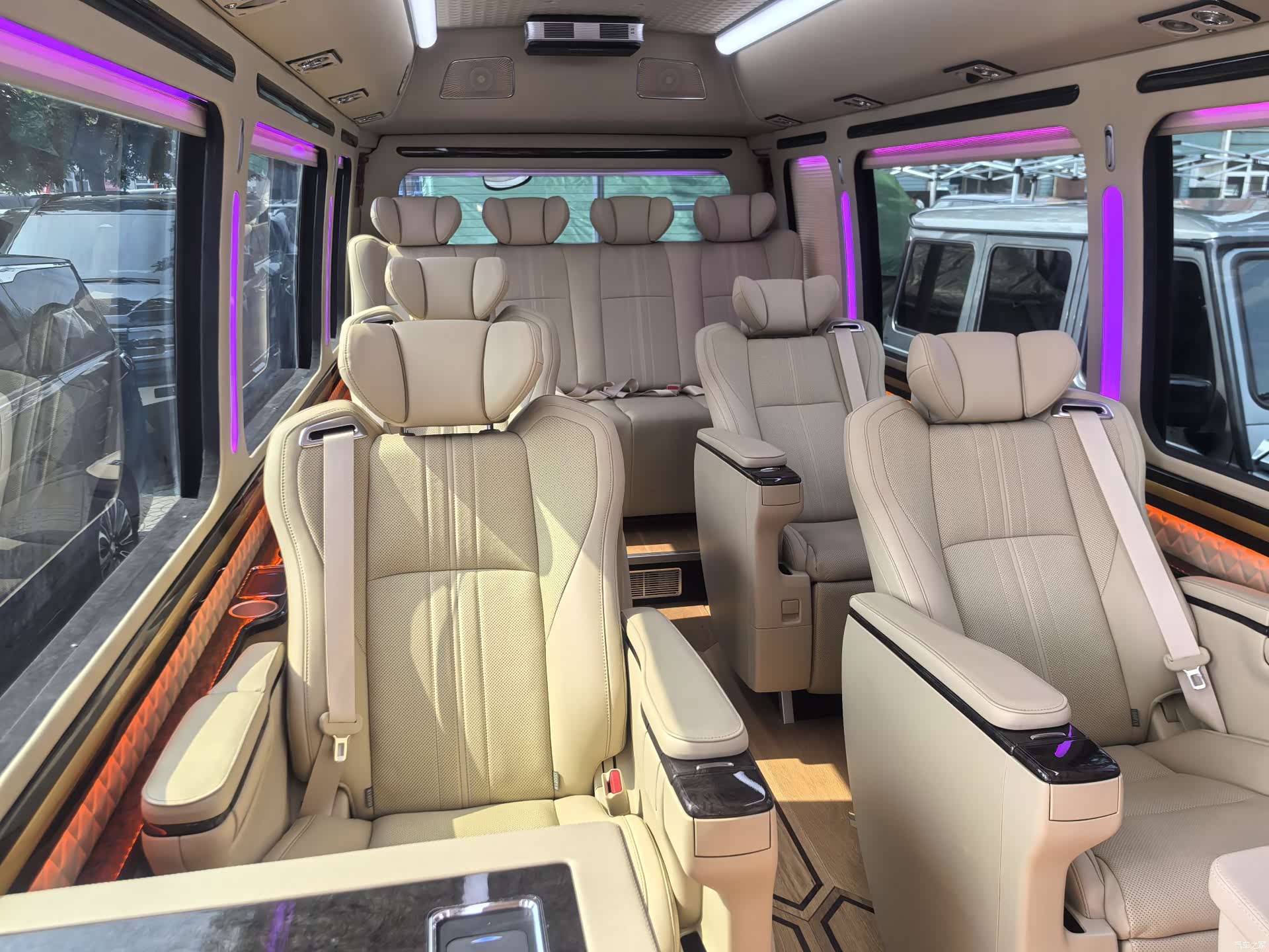 Toyota Coaster, 2022 7