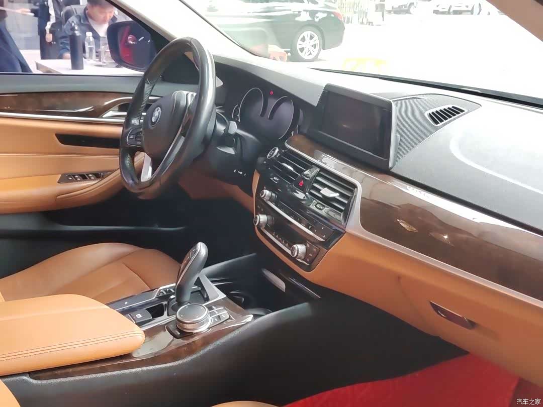 BMW 5 Series, 2018 12