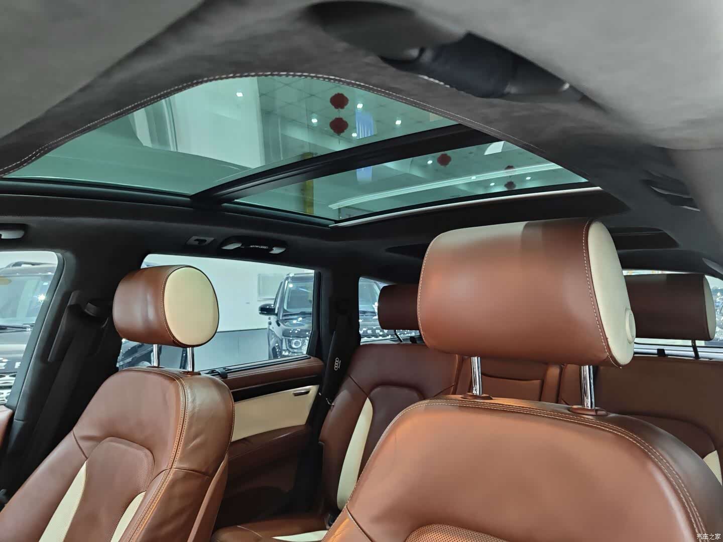 Audi Q7, 2012 9