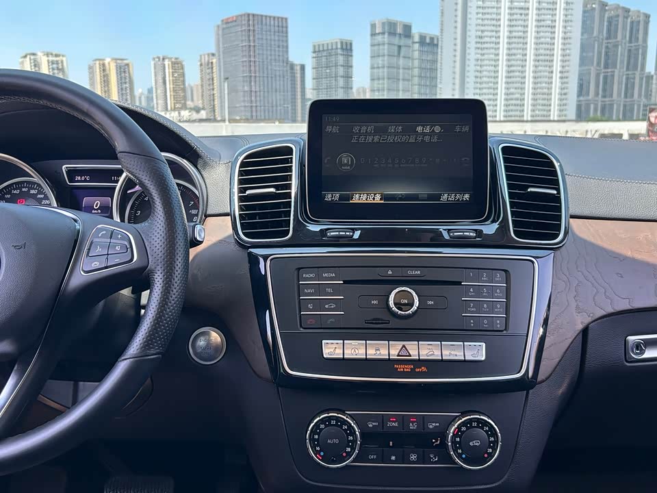 Mercedes-Benz GLE Mercedes-Benz GLE