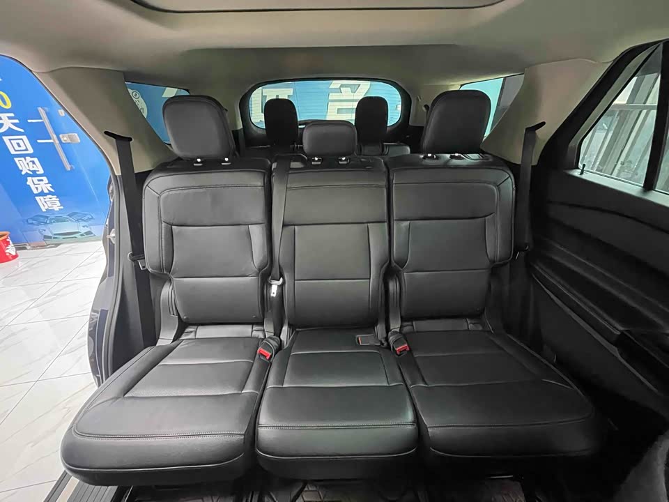 Ford Explorer Ford Explorer