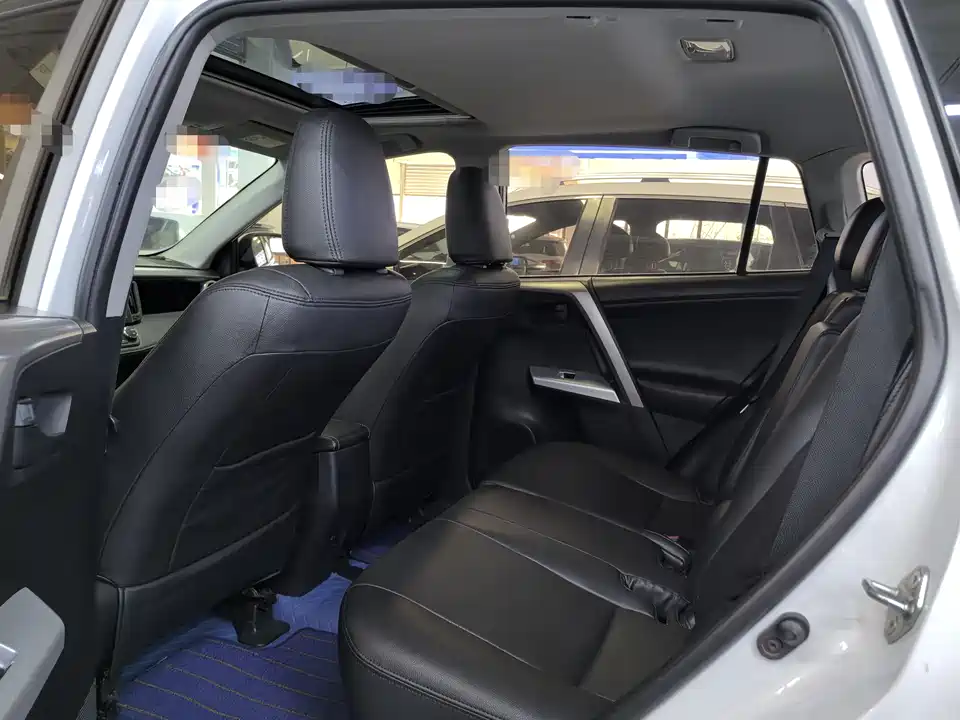 Toyota RAV4 Rongfang