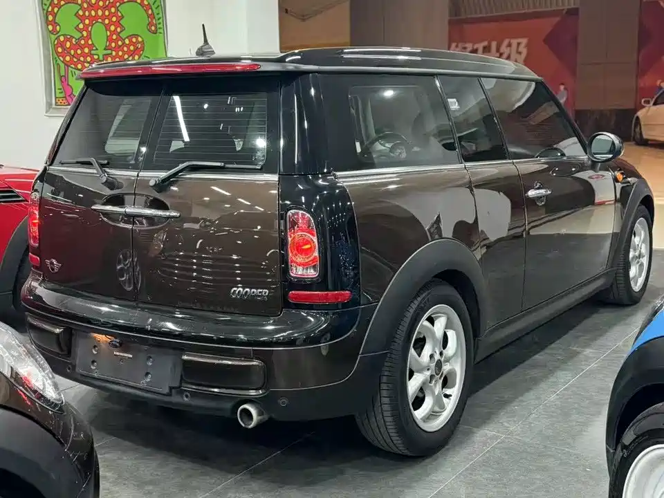 MINI CLUBMAN