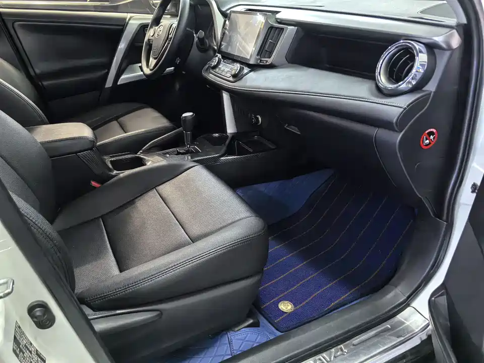 Toyota RAV4 Rongfang