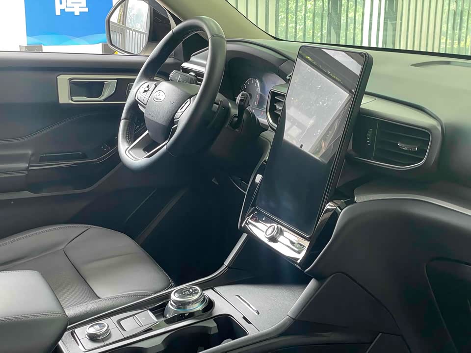 Ford Explorer Ford Explorer