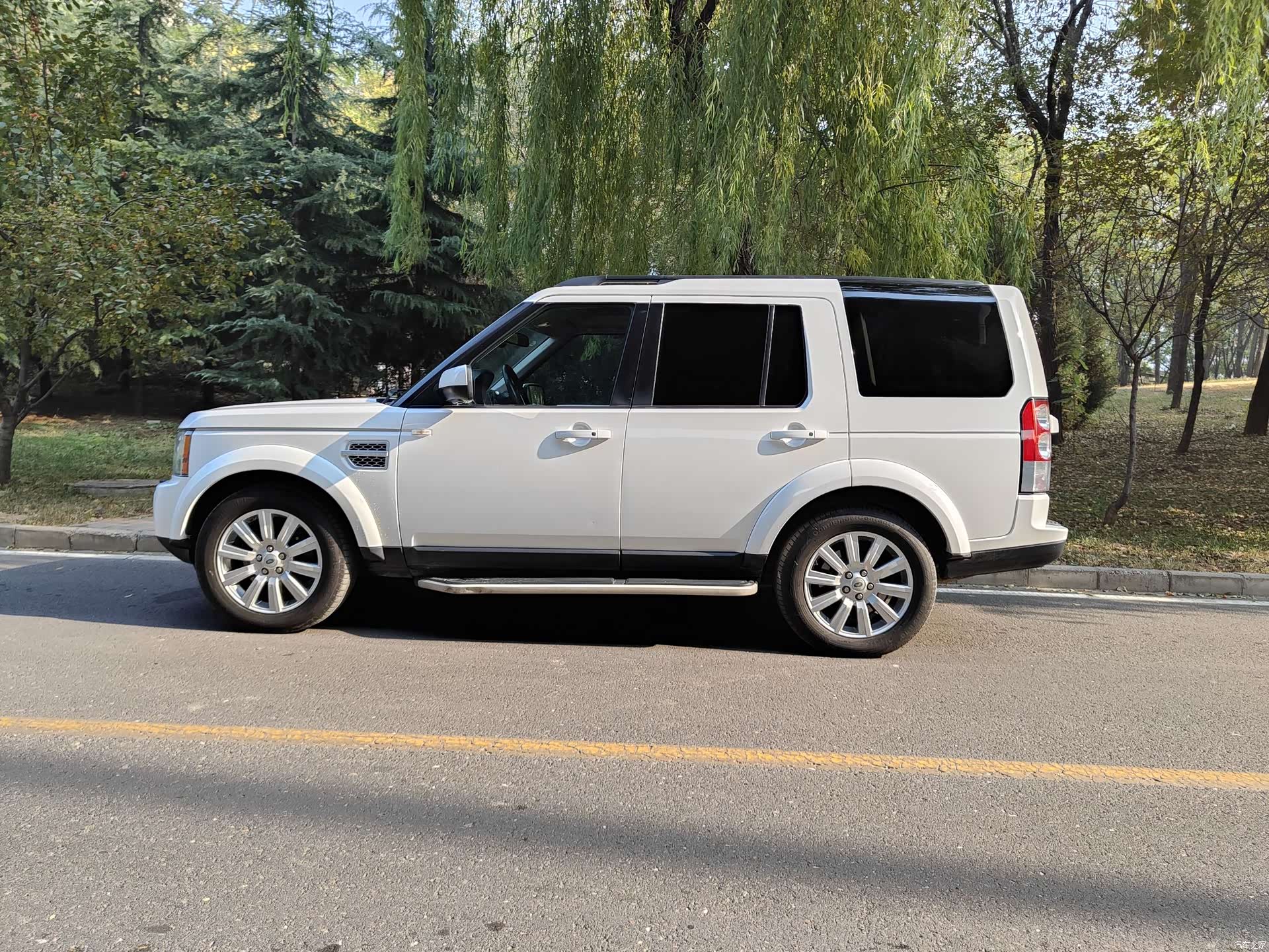 Land Rover Discovery, 2012 4