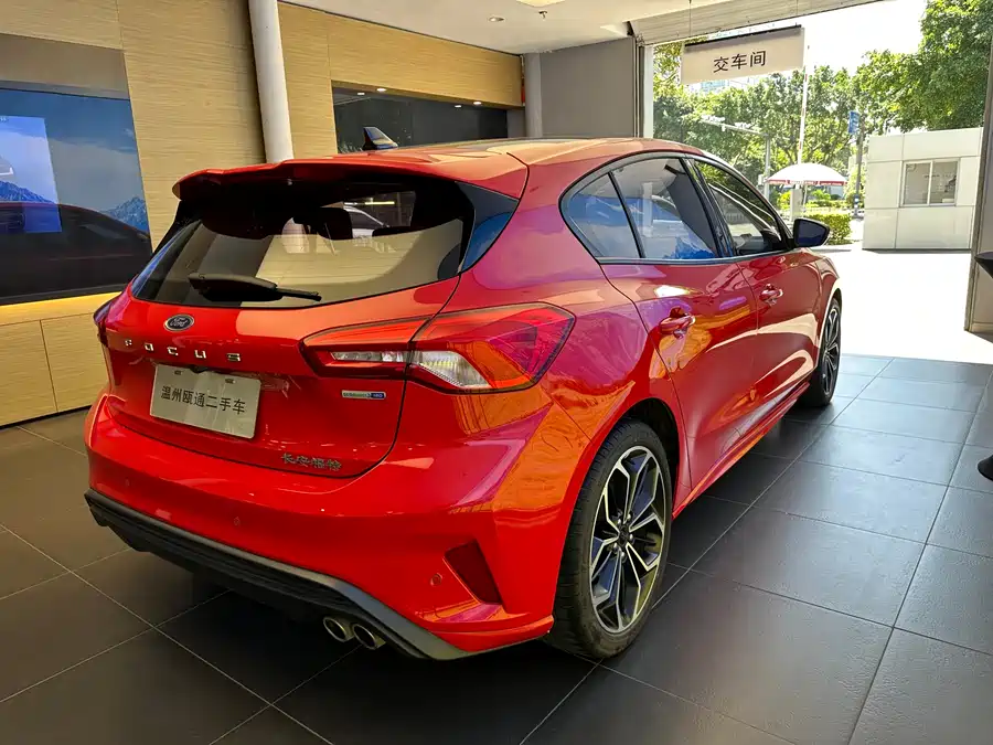 【温州】福克斯 2020款 两厢 ecoboost 180 自动st line_8.