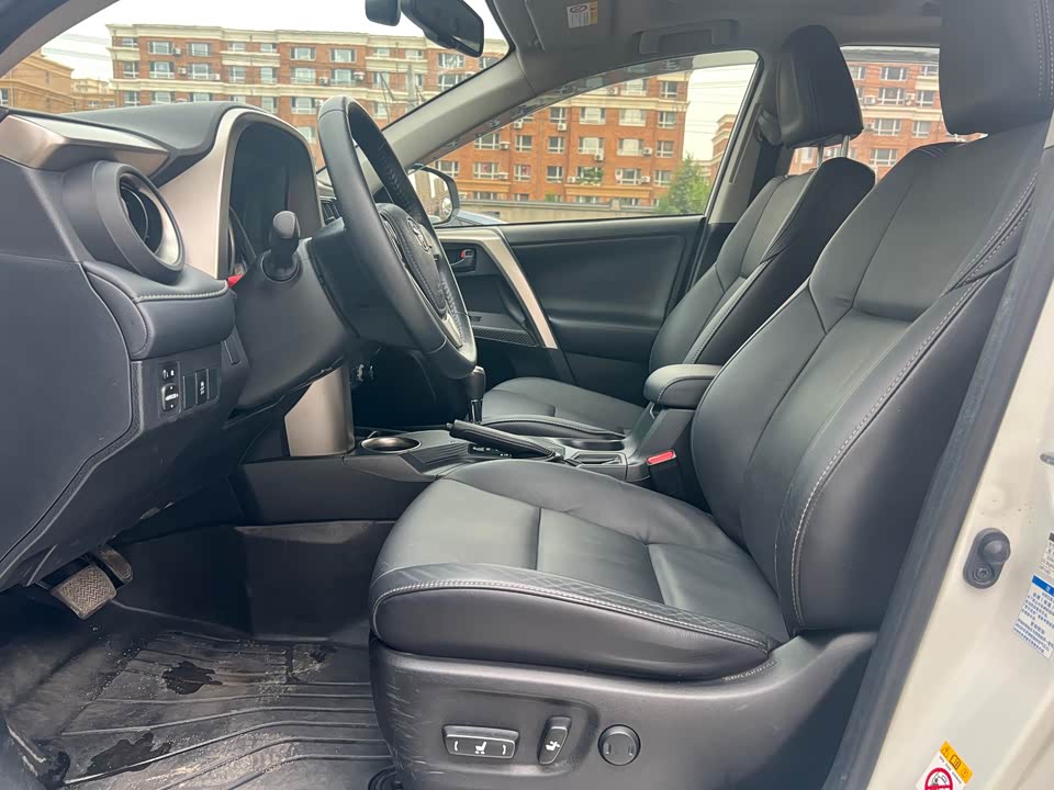 Toyota RAV4 Rongfang