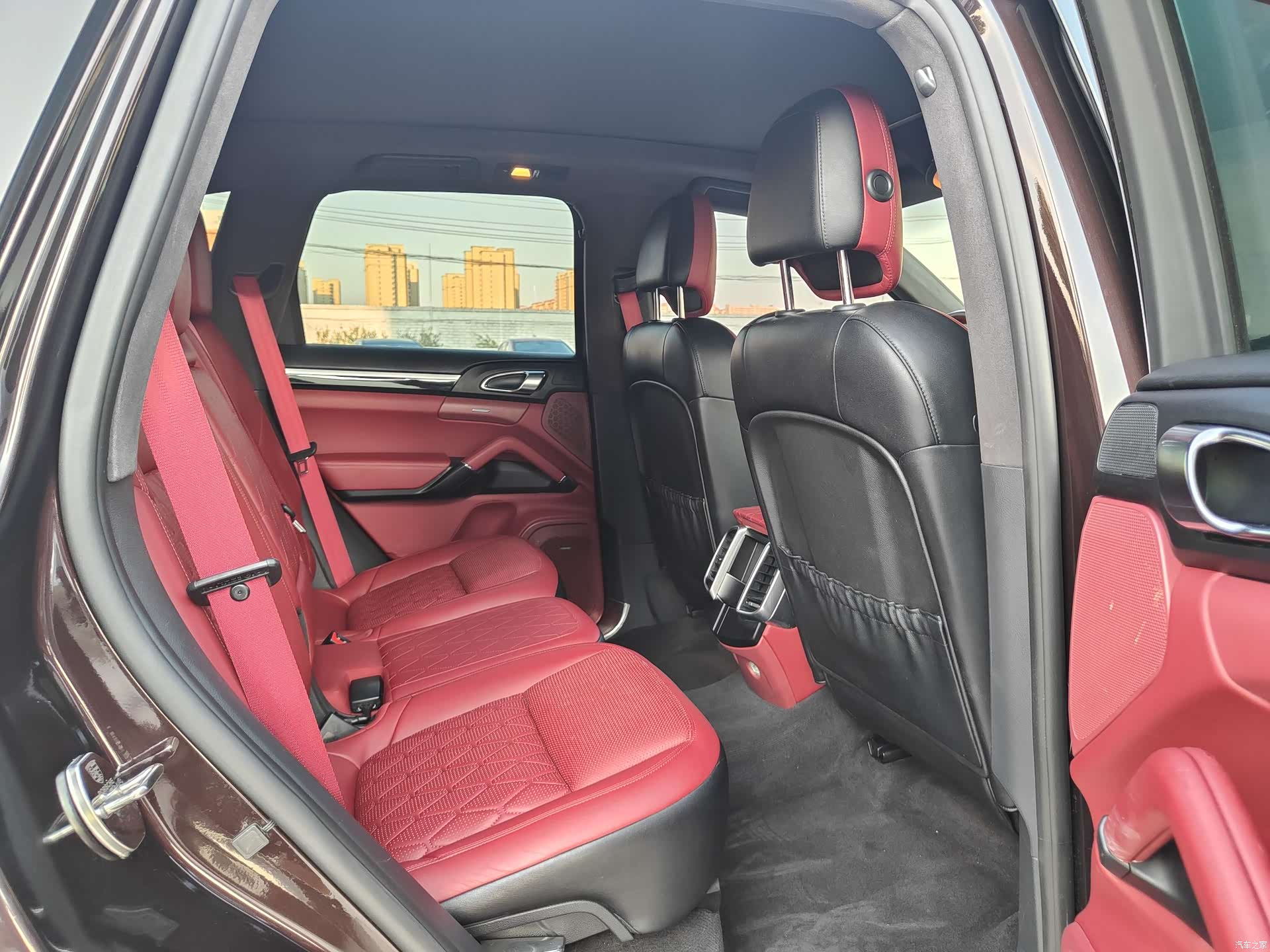 Porsche Cayenne, 2016 10