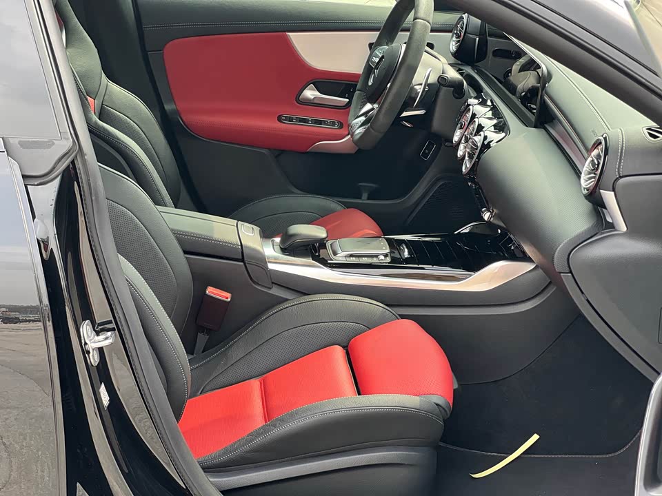 Mercedes-Benz CLA AMG