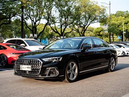 奥迪a8 2022款 改款 a8l 50 tfsi quattro 臻选型