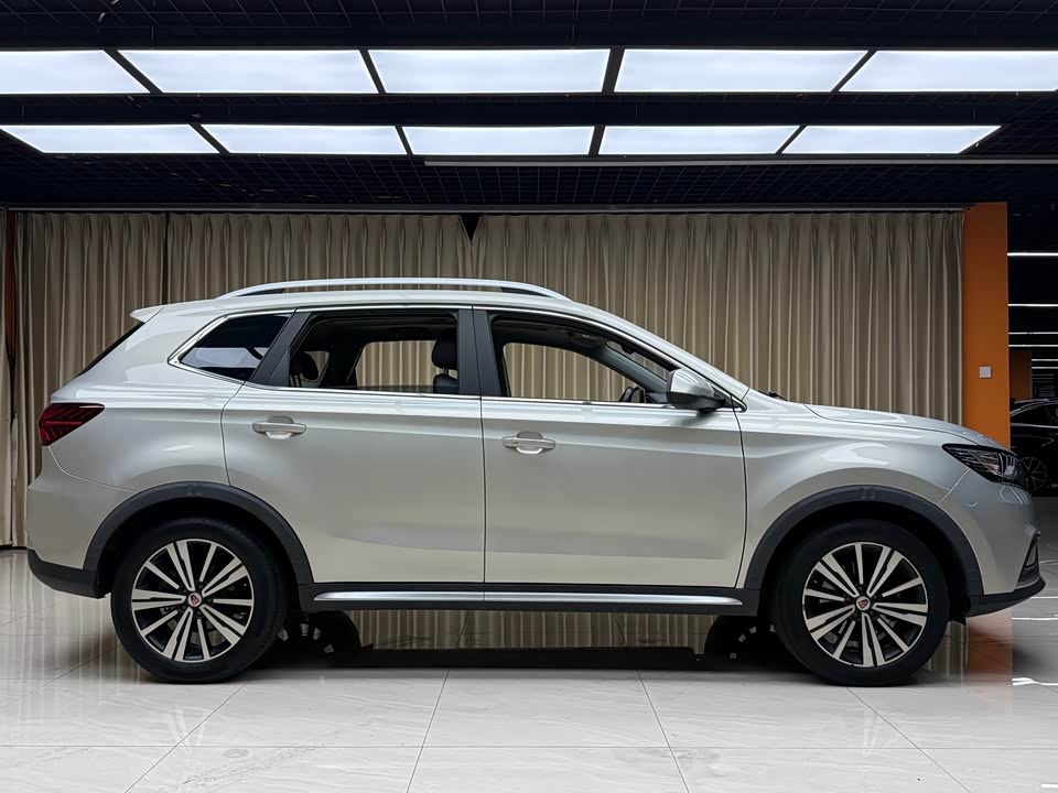 Roewe RX5 Roewe RX5