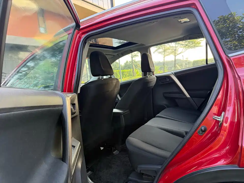 Toyota RAV4 Rongfang