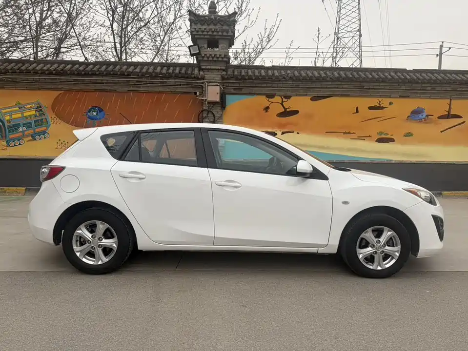 Mazda 3 star Cheng