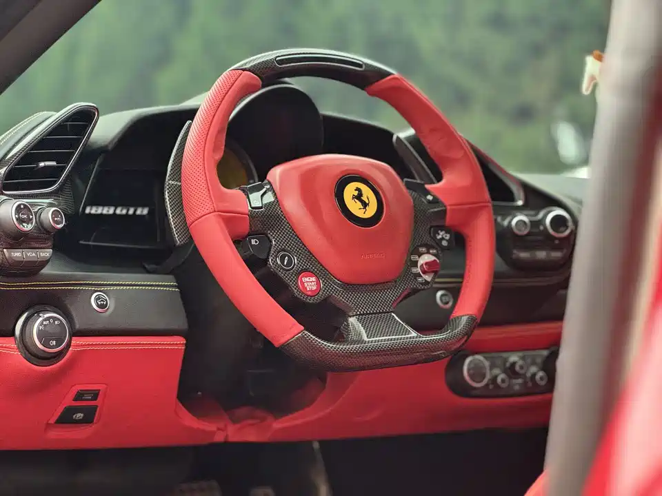 Ferrari 488