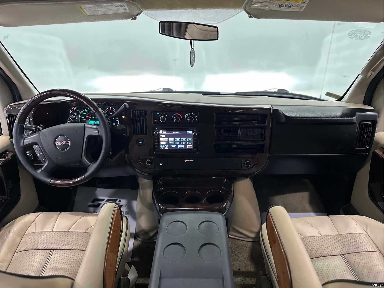 GMC SAVANA, 2013 8